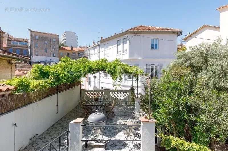 Appartement à CANNES