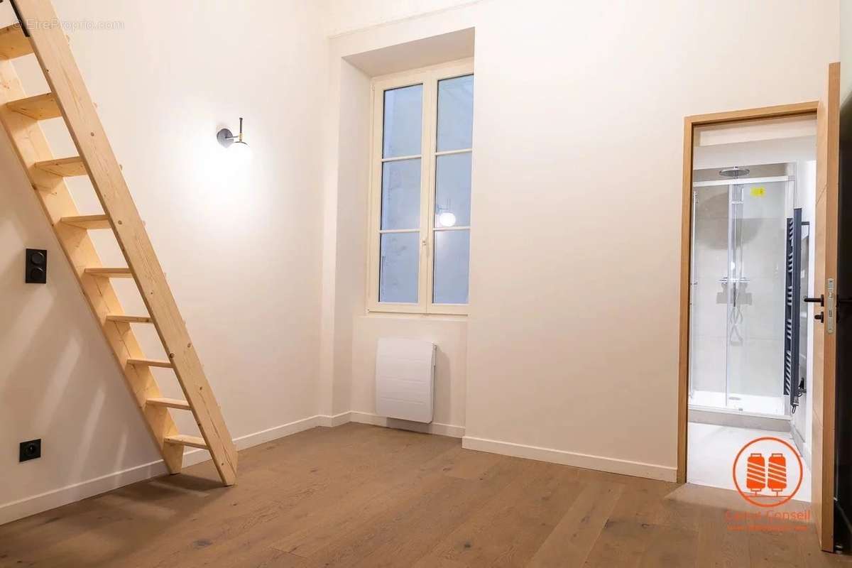 Appartement à LYON-1E