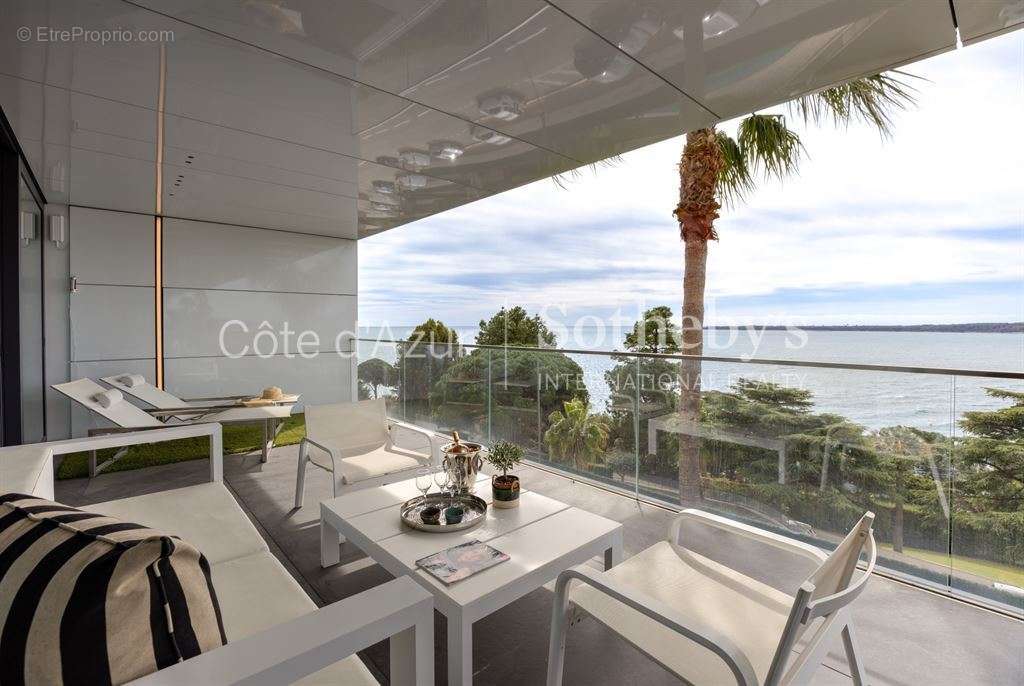 Appartement à CANNES