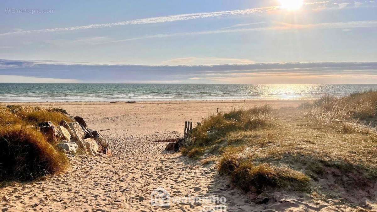 A 400m de la belle plage de sable fin de Denneville - Maison à PORTBAIL