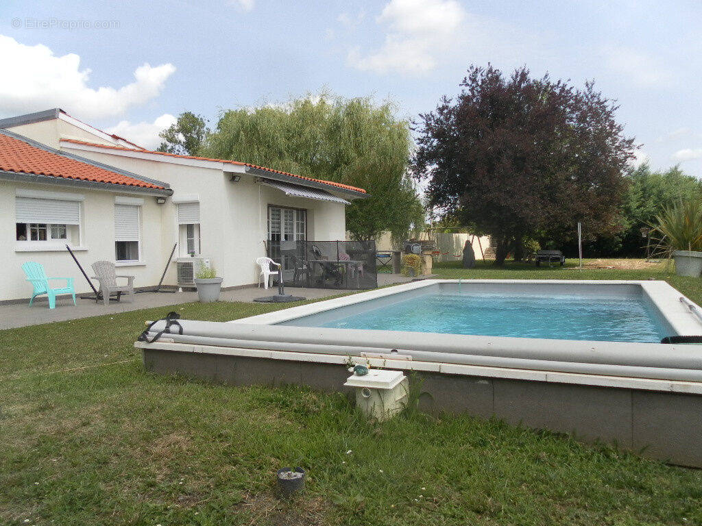 Maison à SAINT-SULPICE-ET-CAMEYRAC