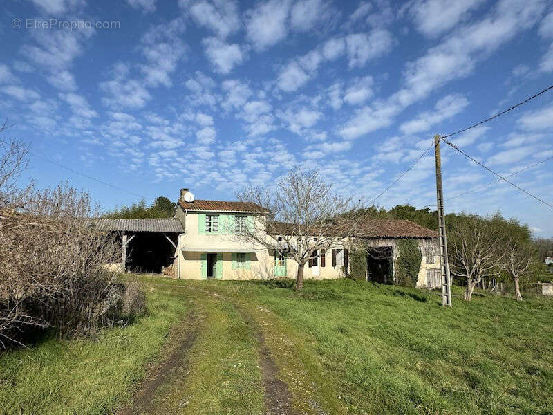 Maison à BOSCAMNANT