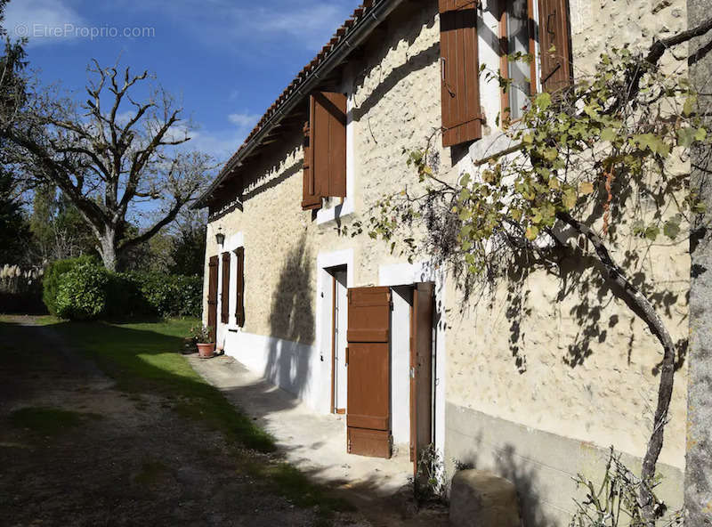 Maison à RIBERAC