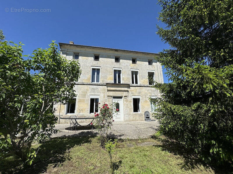 Maison à JARNAC