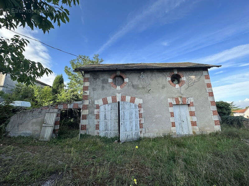 Maison à SAINT-AULAYE