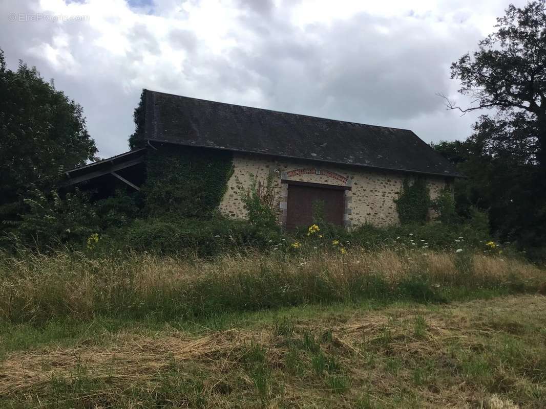 Maison à MAGNAC-LAVAL