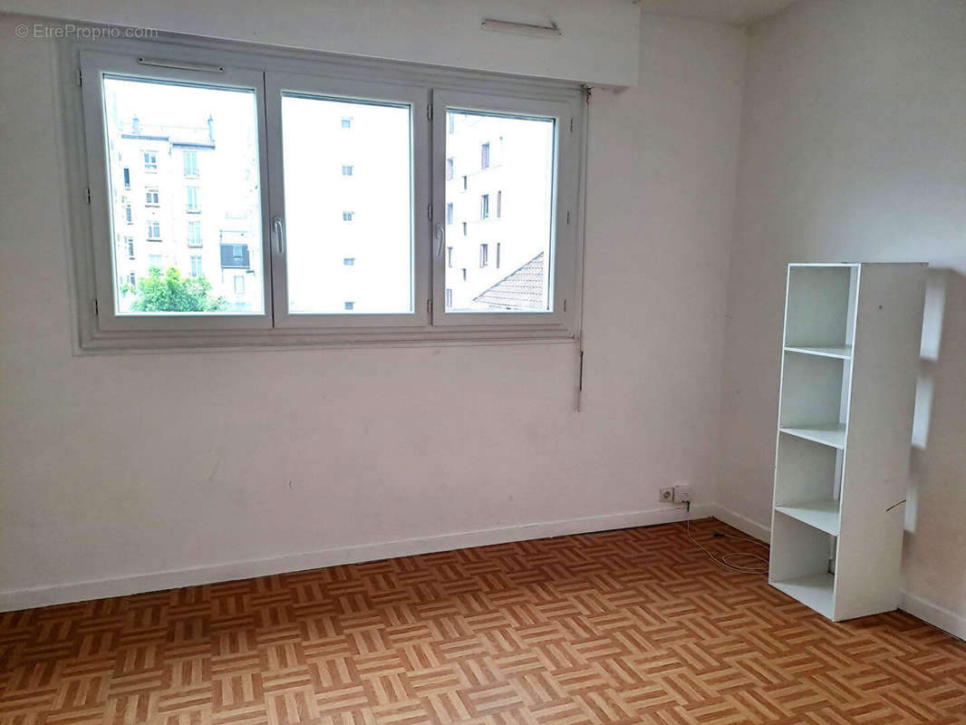 Appartement à MONTROUGE