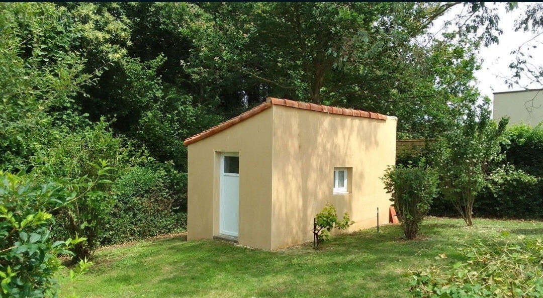 Maison à LES HERBIERS