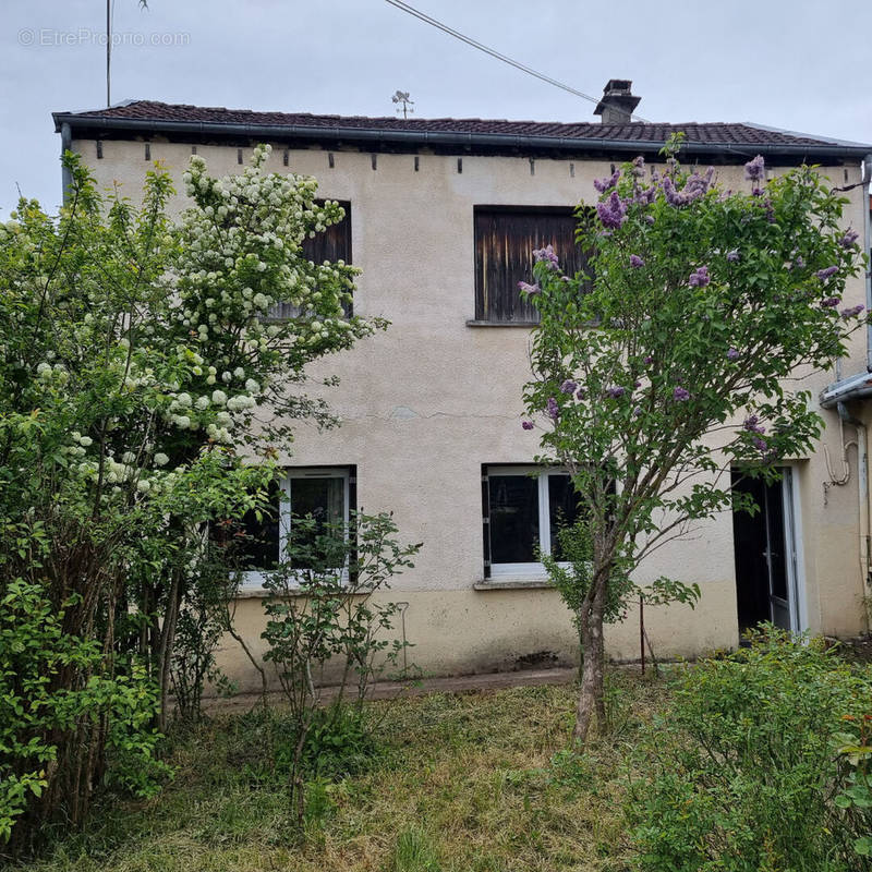 Maison à GARCHIZY