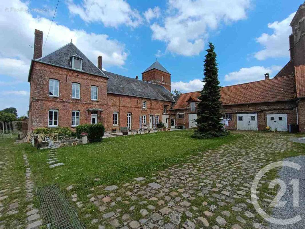 Maison à LIANCOURT-FOSSE