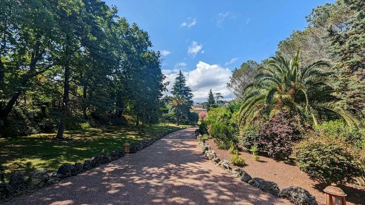 Maison à MOUGINS