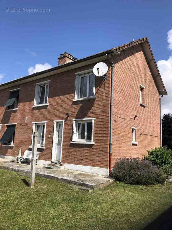 Maison à RIBEMONT-SUR-ANCRE