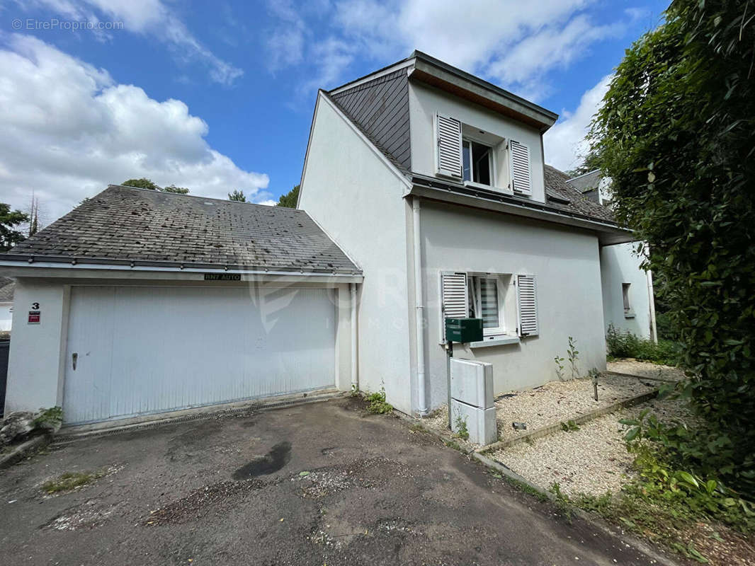 Maison à NEUVY-SUR-LOIRE