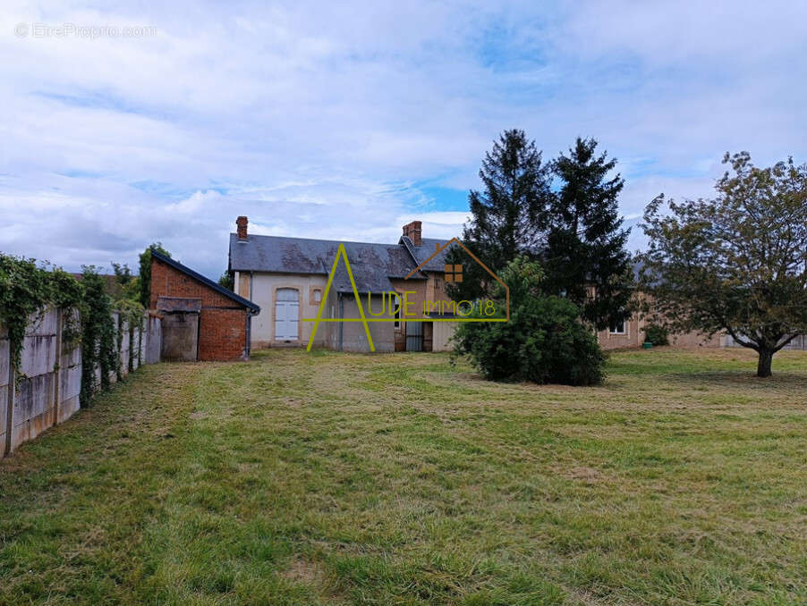 Maison à CORNUSSE