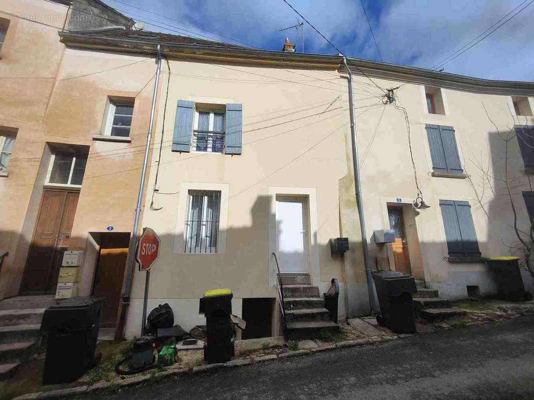 Maison à SABLONNIERES