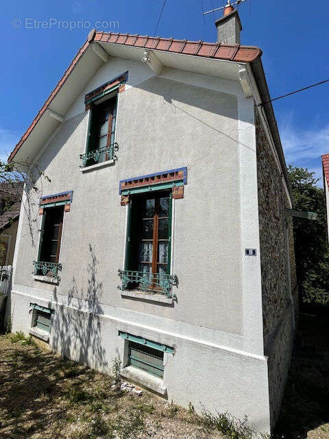 Maison à REBAIS