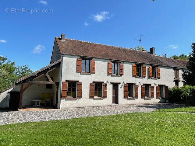 Maison à JOUY-SUR-MORIN