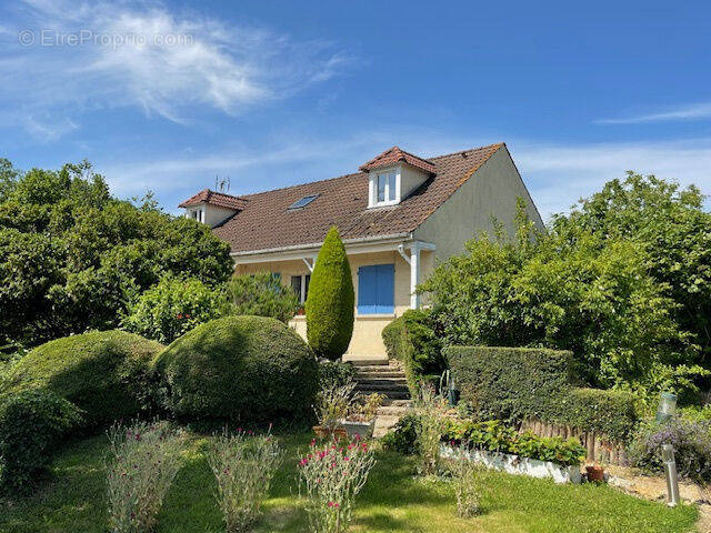 Maison à JOUY-SUR-MORIN