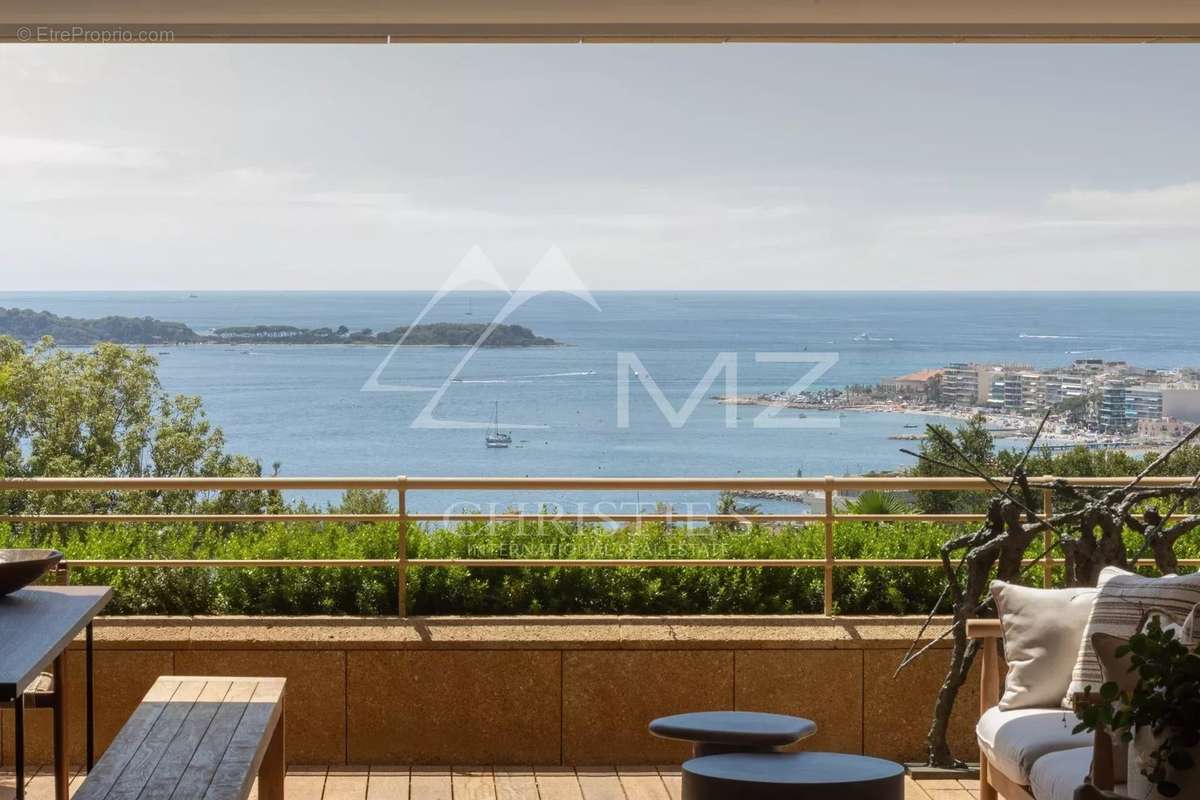 Appartement à CANNES