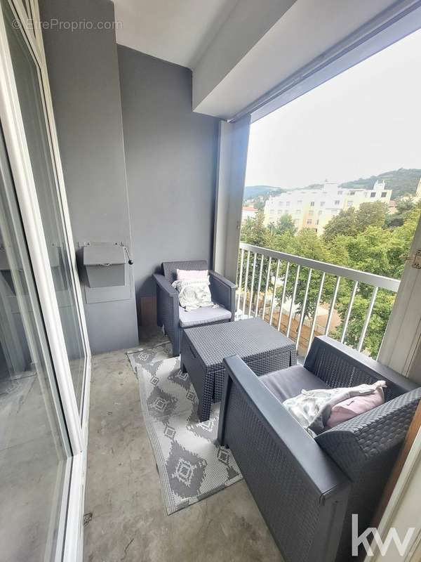 Appartement à SAINT-ETIENNE