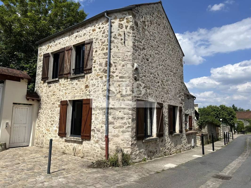 Maison à LONGPONT-SUR-ORGE