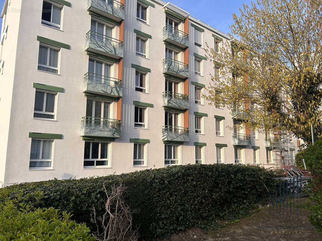 Appartement à RUEIL-MALMAISON