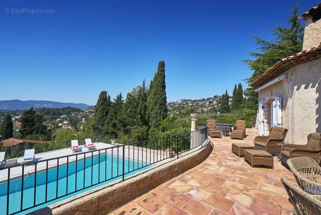 Maison à MOUGINS