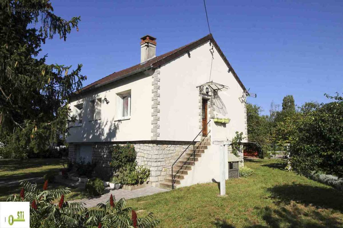 Maison à DAMMARIE-SUR-LOING