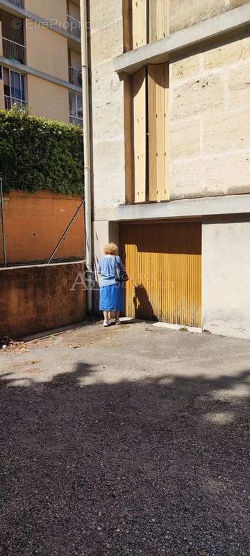 Parking à AIX-EN-PROVENCE