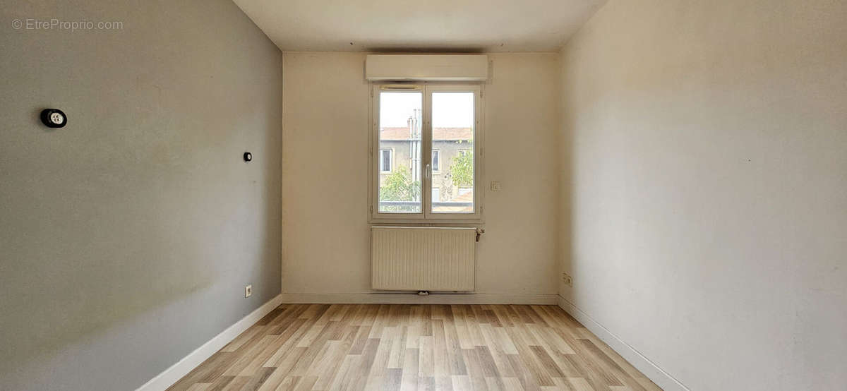 Appartement à SAINT-FONS