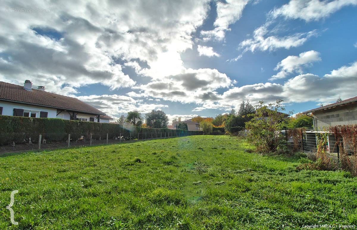 Terrain à CEBAZAT