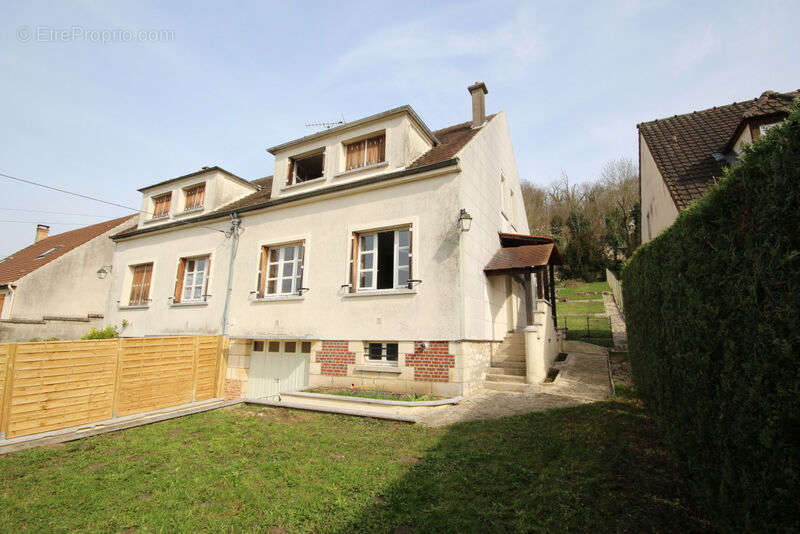 Maison à PONT-SAINTE-MAXENCE