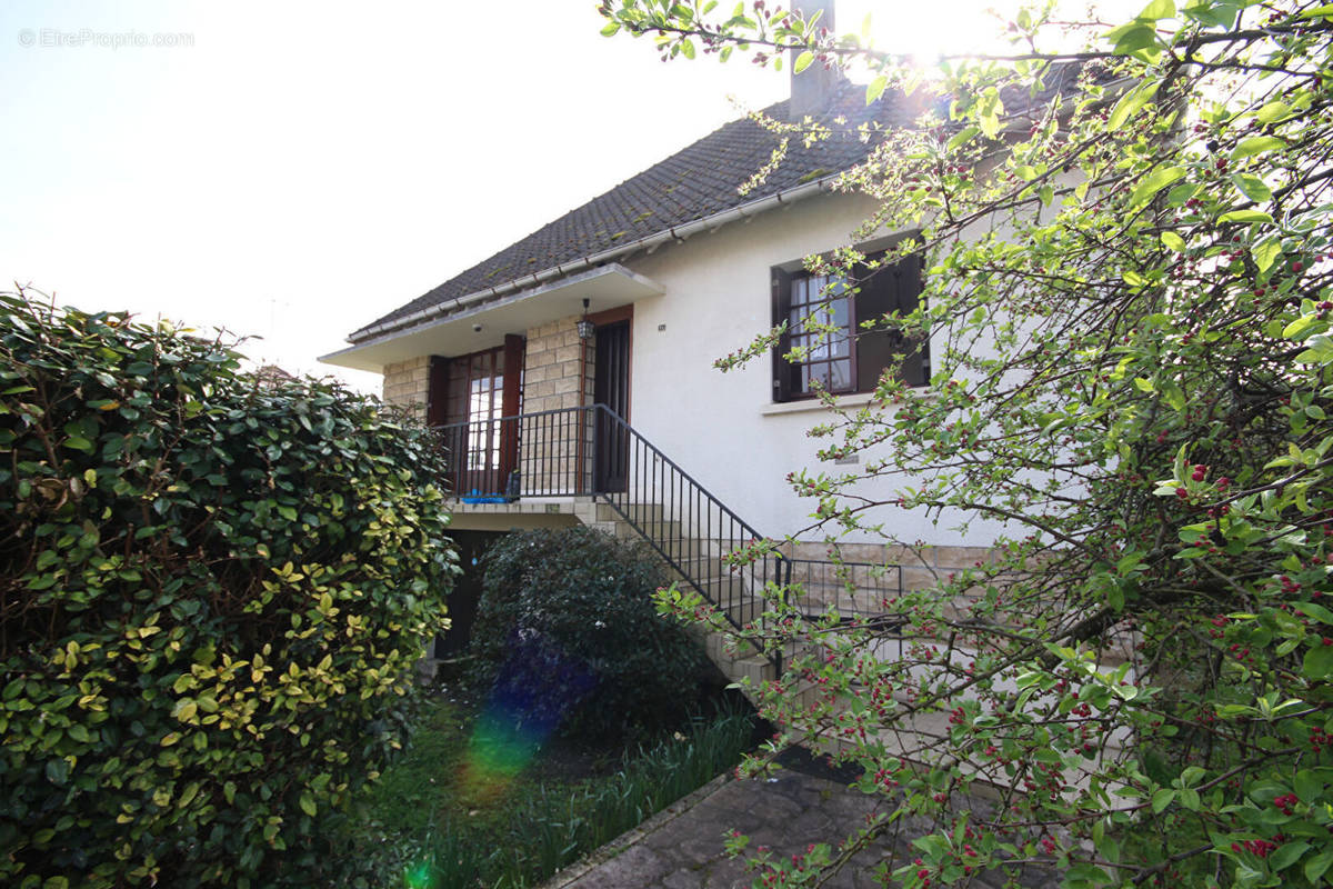 Maison à PONT-SAINTE-MAXENCE