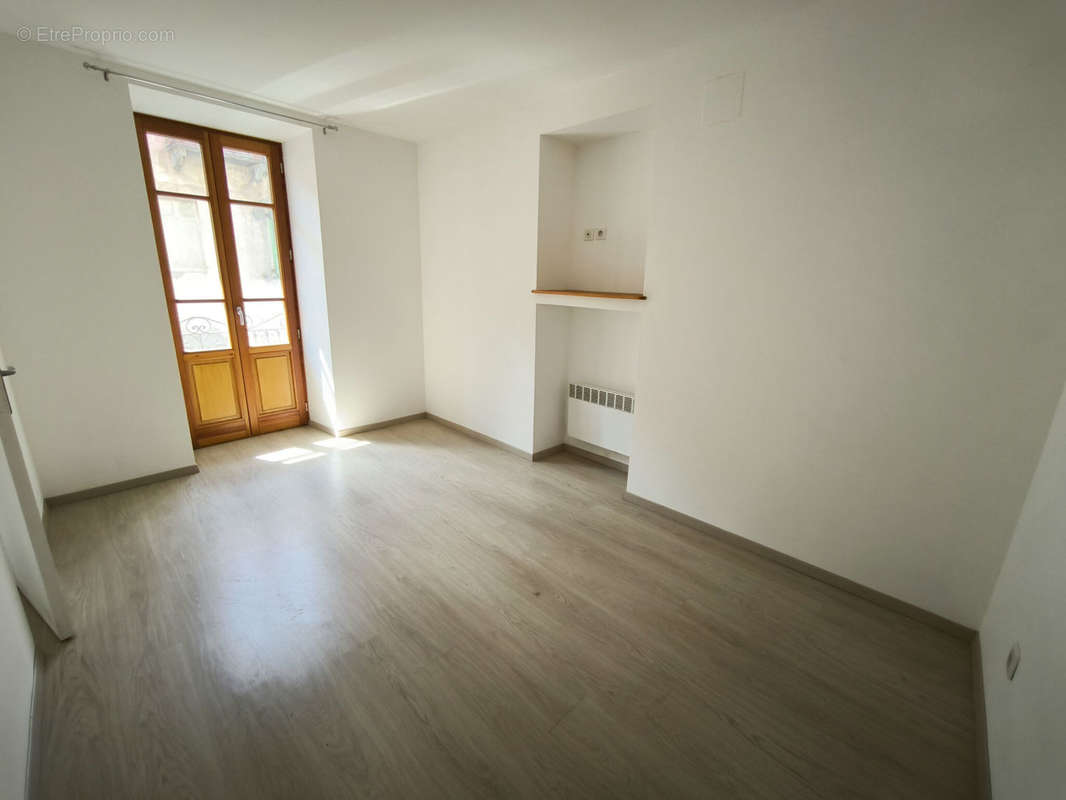 Appartement à TENDE