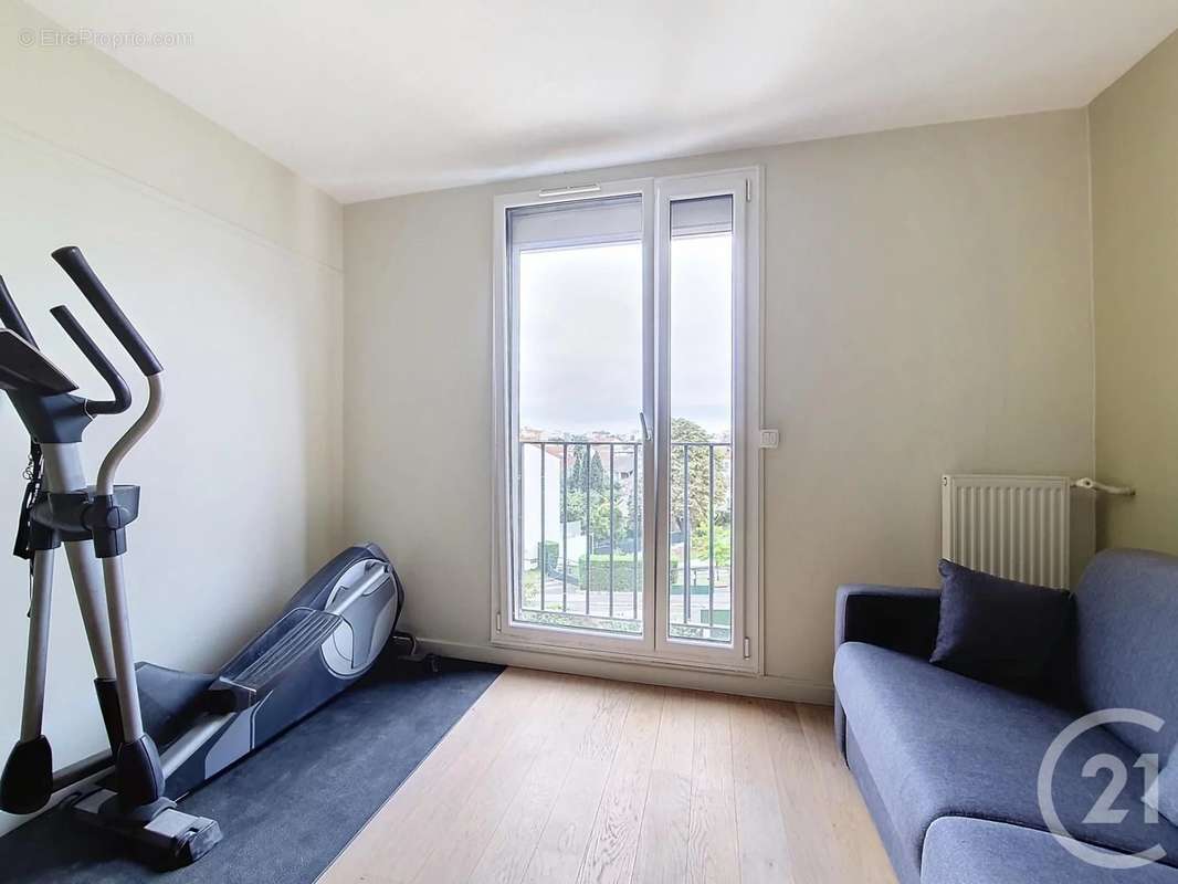 Appartement à COLOMBES