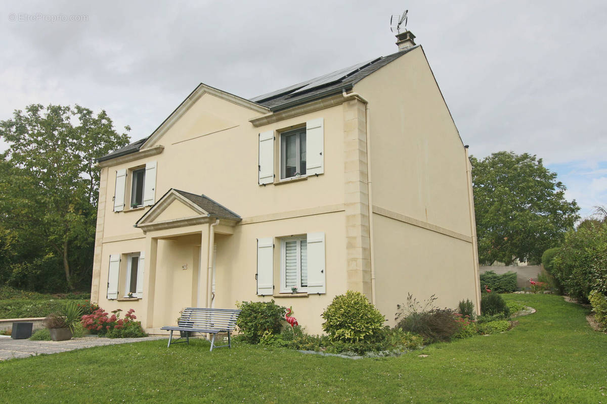 Maison à BRETEUIL