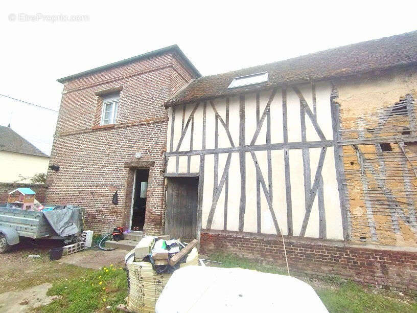 Maison à BEAUVAIS