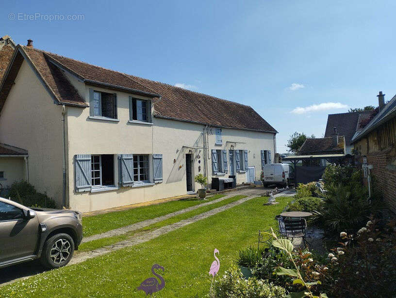 Maison à BEAUVAIS