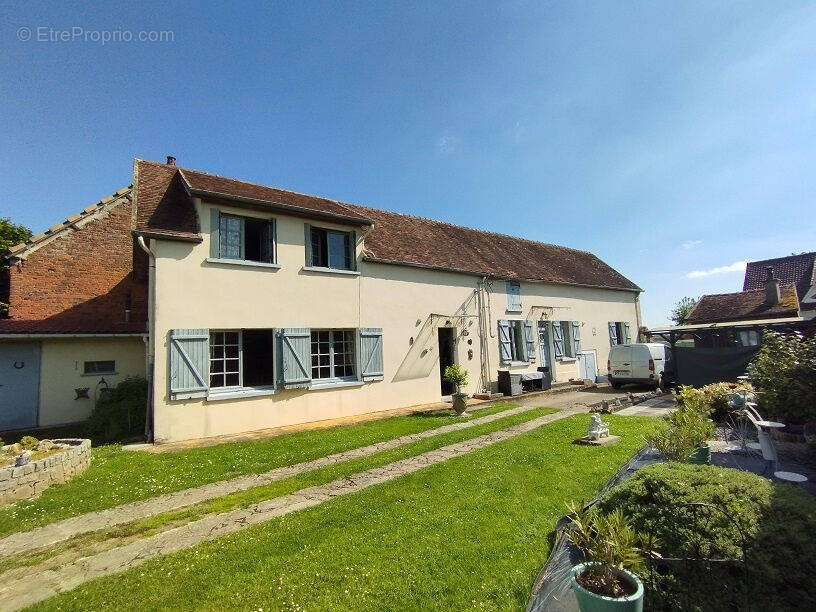 Maison à BEAUVAIS