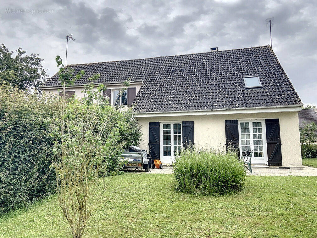 Maison à BRETEUIL