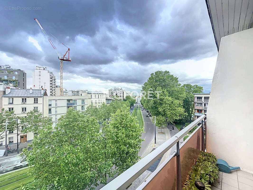 Appartement à PARIS-19E