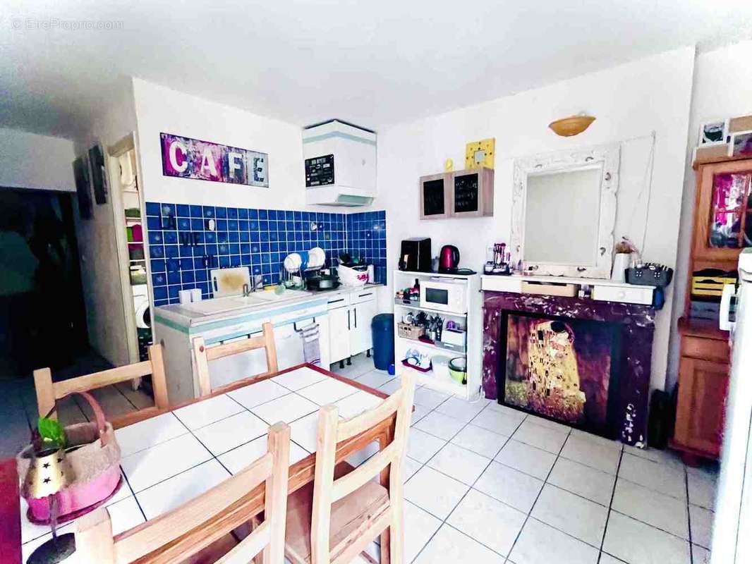 Appartement à POUSSAN