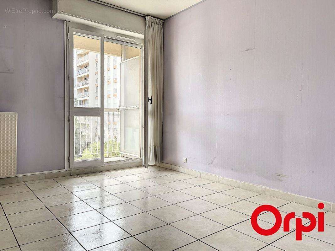 Appartement à MARSEILLE-10E