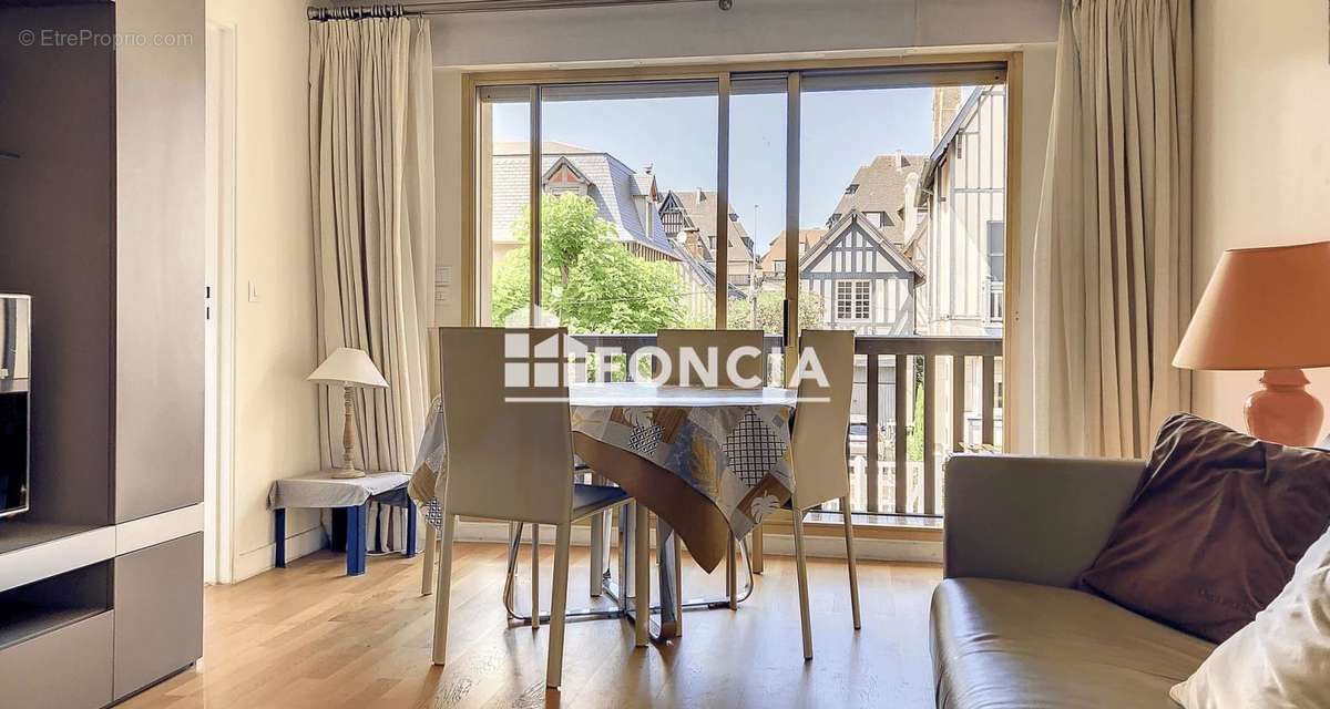 Appartement à DEAUVILLE