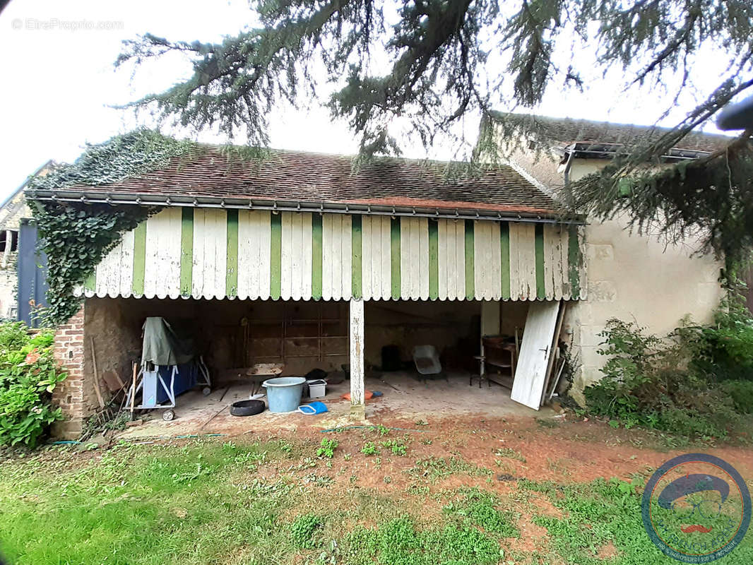 Maison à SAINT-LAURENT-EN-GATINES