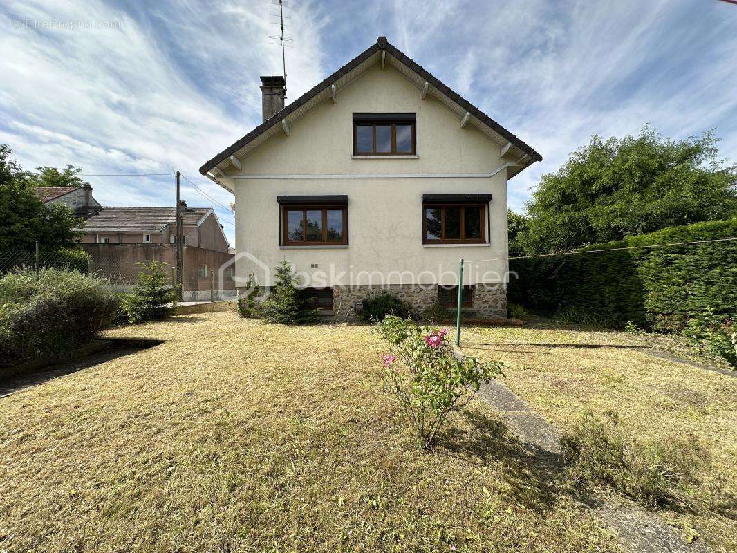 Maison à SAINT-MICHEL-SUR-ORGE