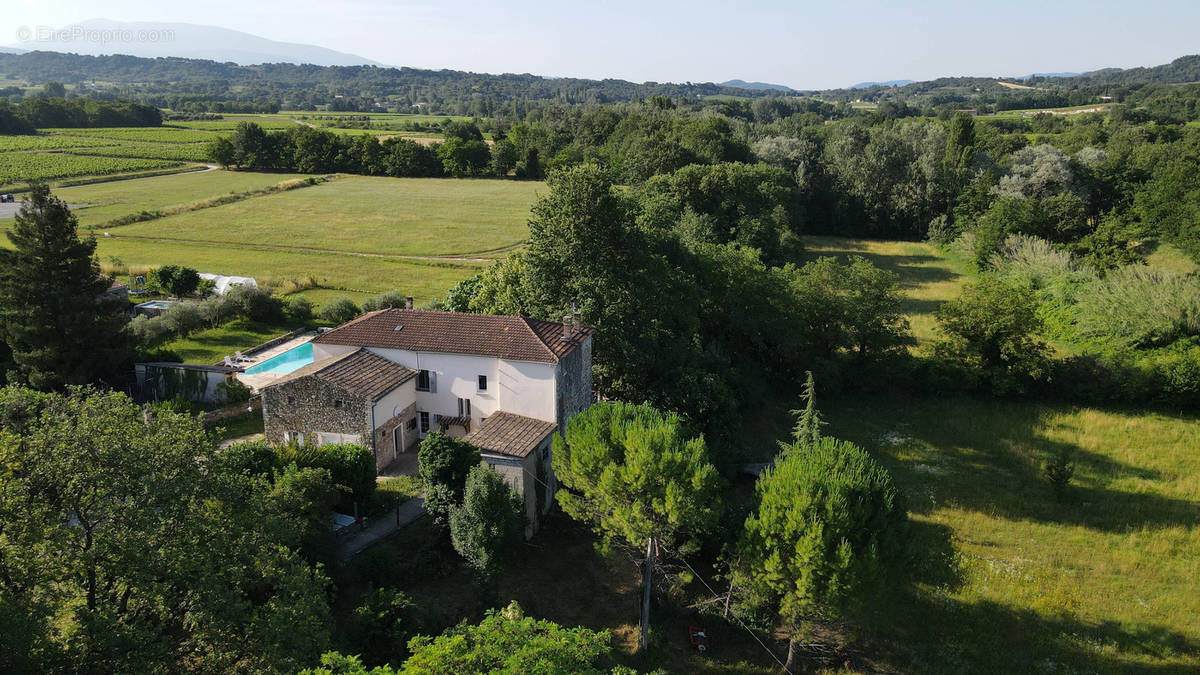 Maison à MIRABEL-AUX-BARONNIES