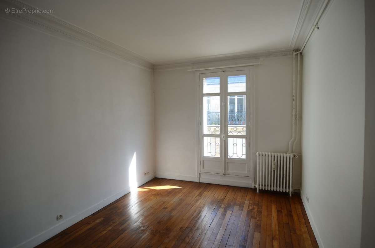 Appartement à NEUILLY-SUR-SEINE