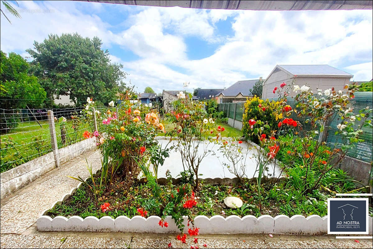 Maison à MONTREUIL-SUR-ILLE