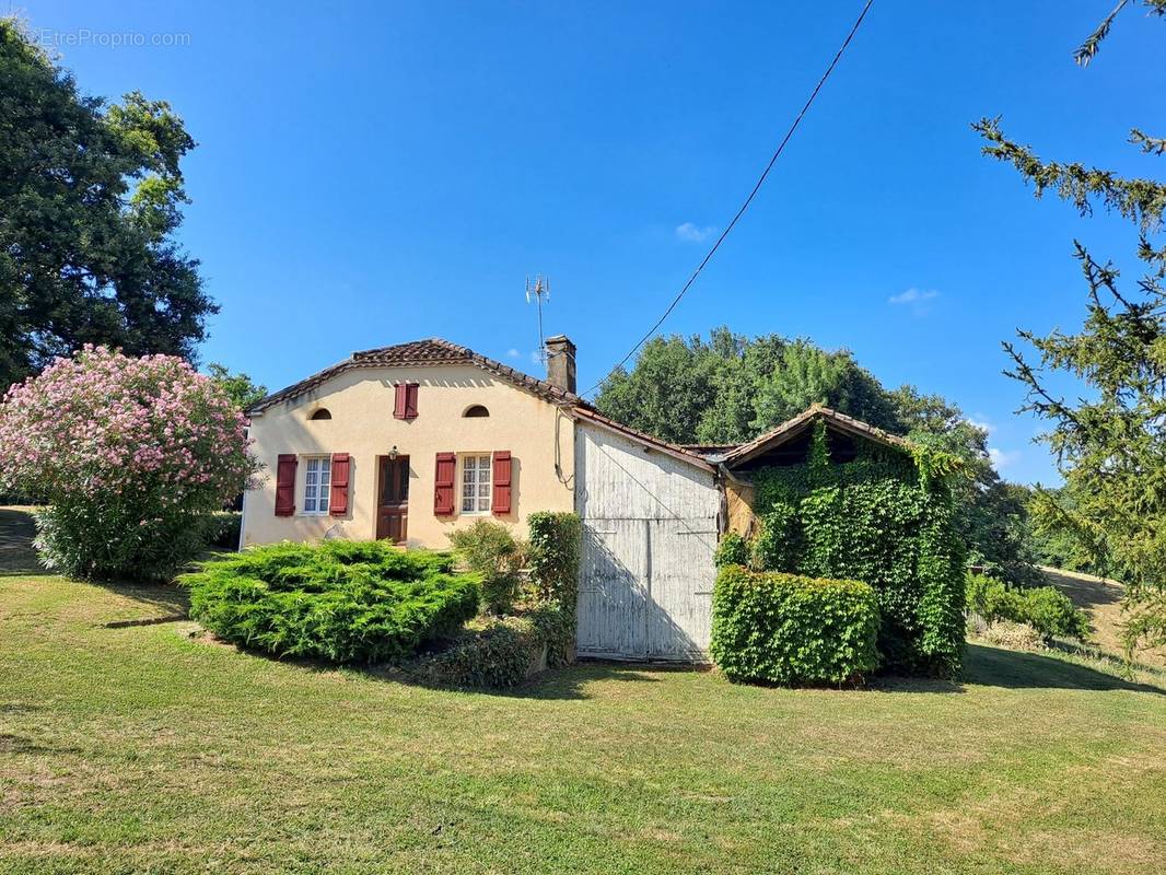 Maison à ESTANG